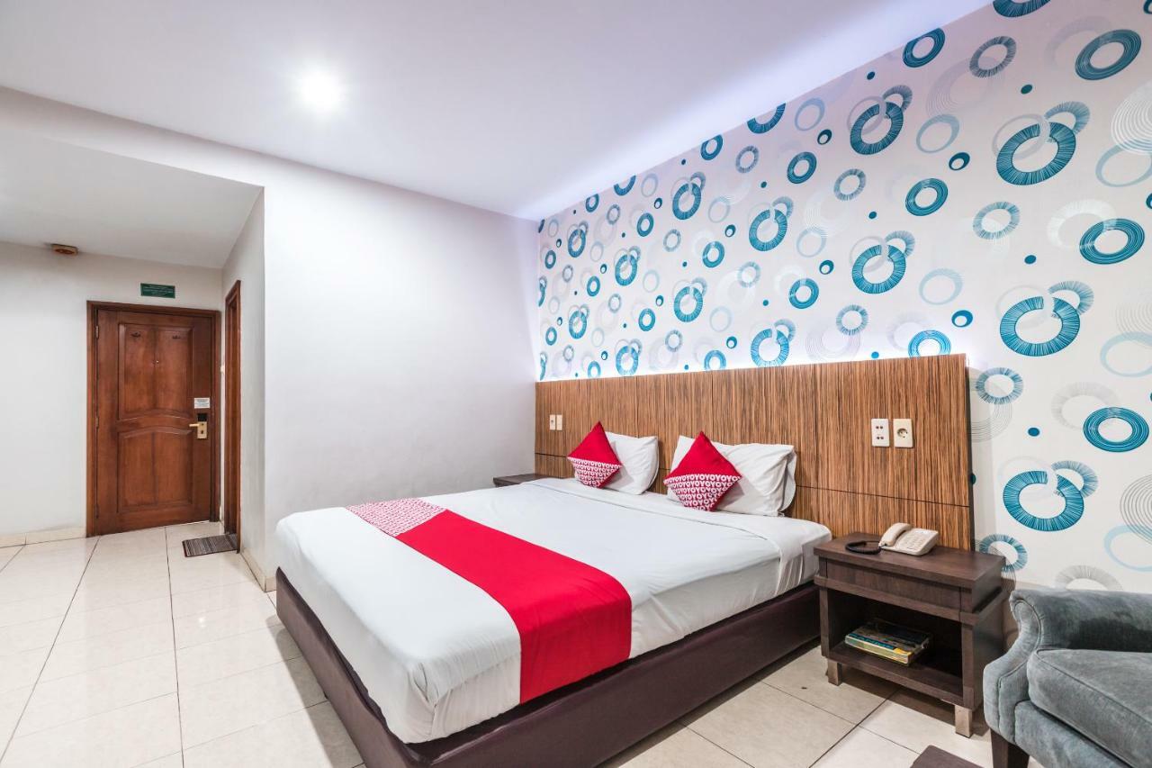 Oyo 1475 Alia Matraman Syariah Near Rs Premier Jatinergara Hotel 2*