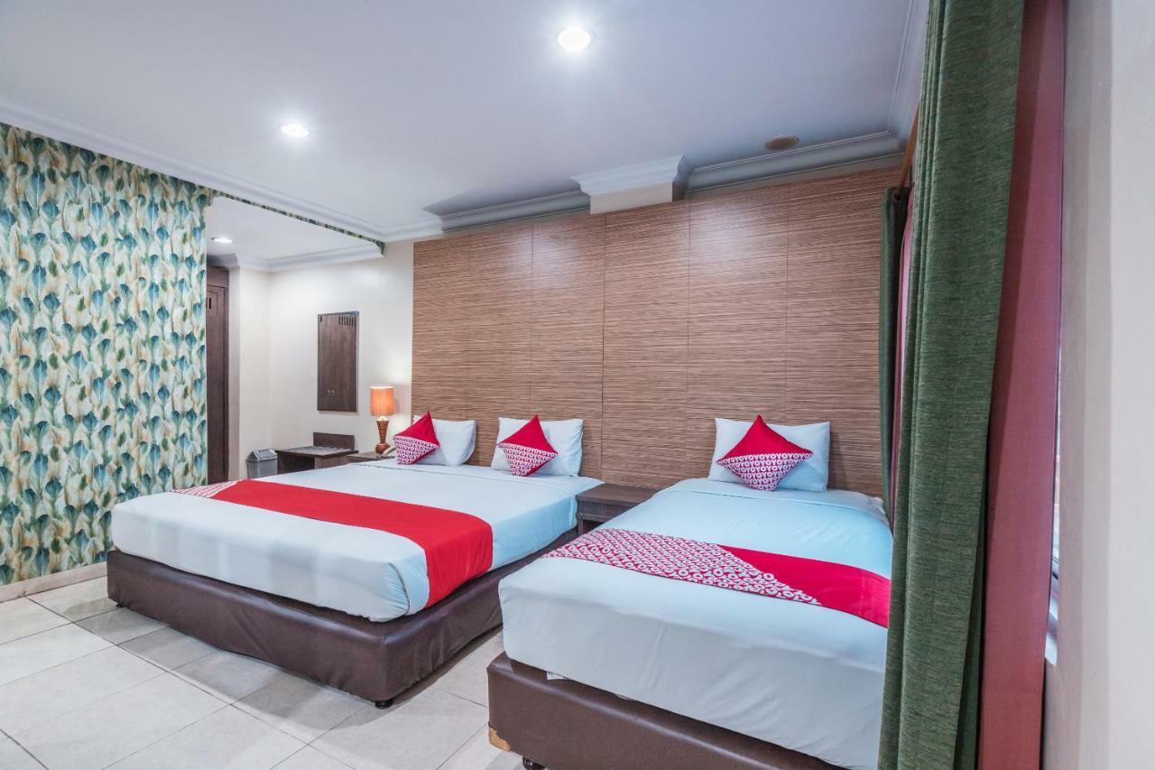 Hotel Oyo 1475 Alia Matraman Syariah Near Rs Premier Jatinergara 2*